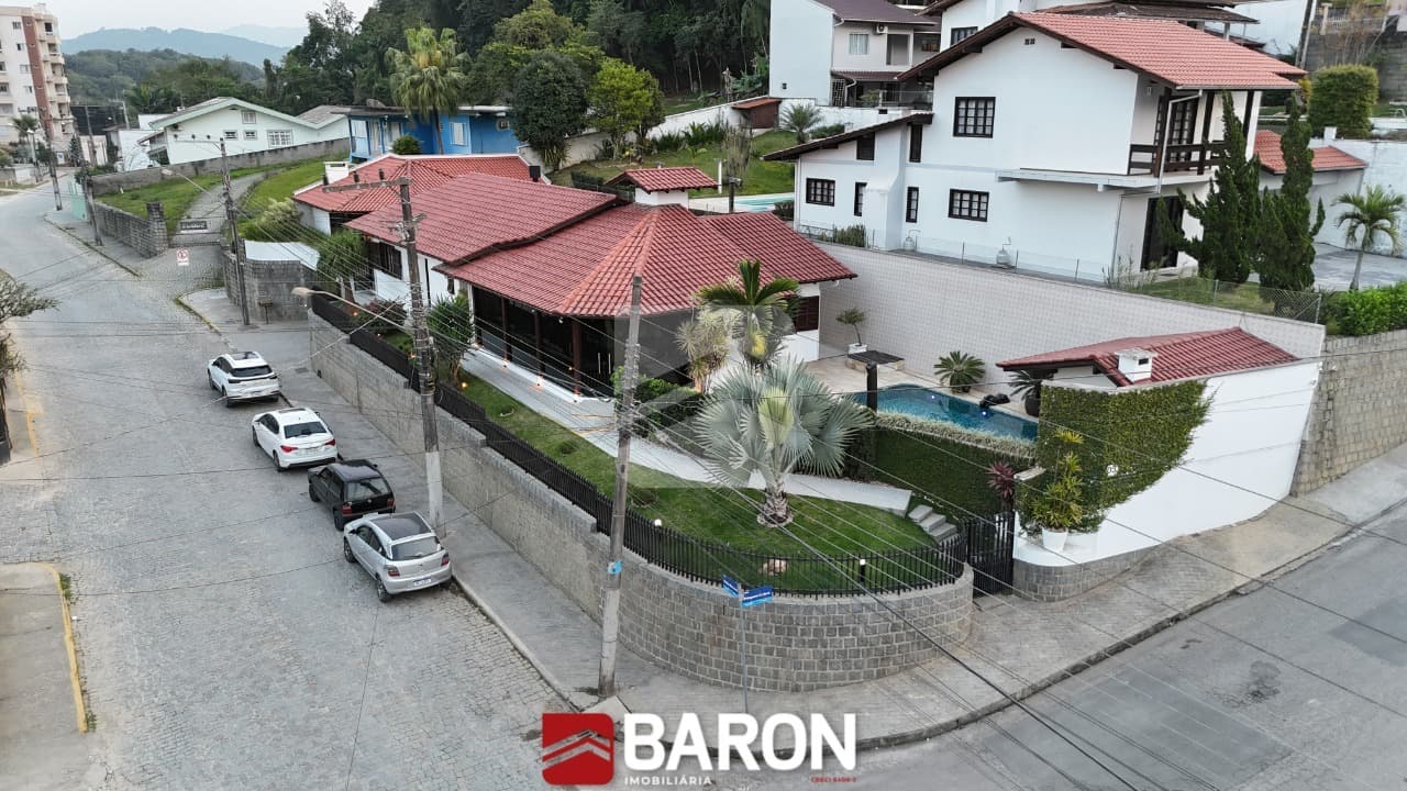 Casa - 5 dormitórios | Bairro Guarani