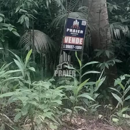 Terreno à venda no bairro Praia do Estaleiro em Balneário Camboriú/SC