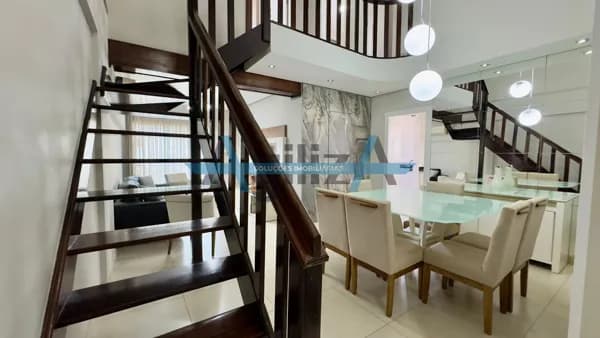 Design Duplex: 144m² de Puro Conforto no 5º Andar.
