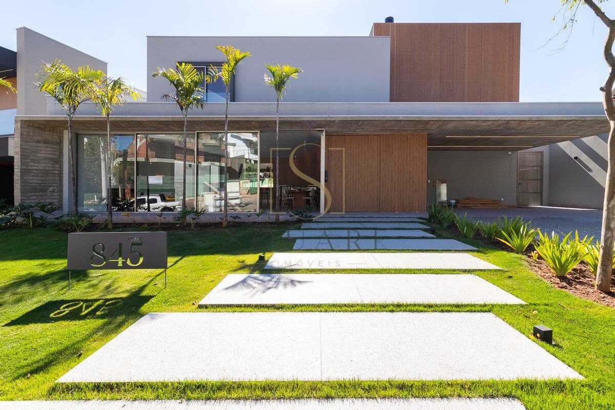 Casa Nova e Exclusiva de Alto Padrão à Venda no Alphaville Residencial 1