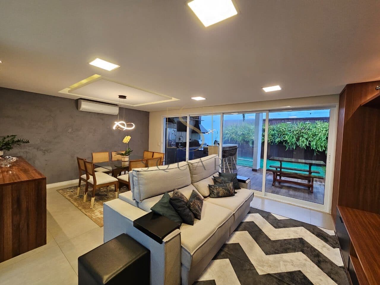 Casa no Tamboré 4 em Alphaville, Santana de Parnaíba/SP