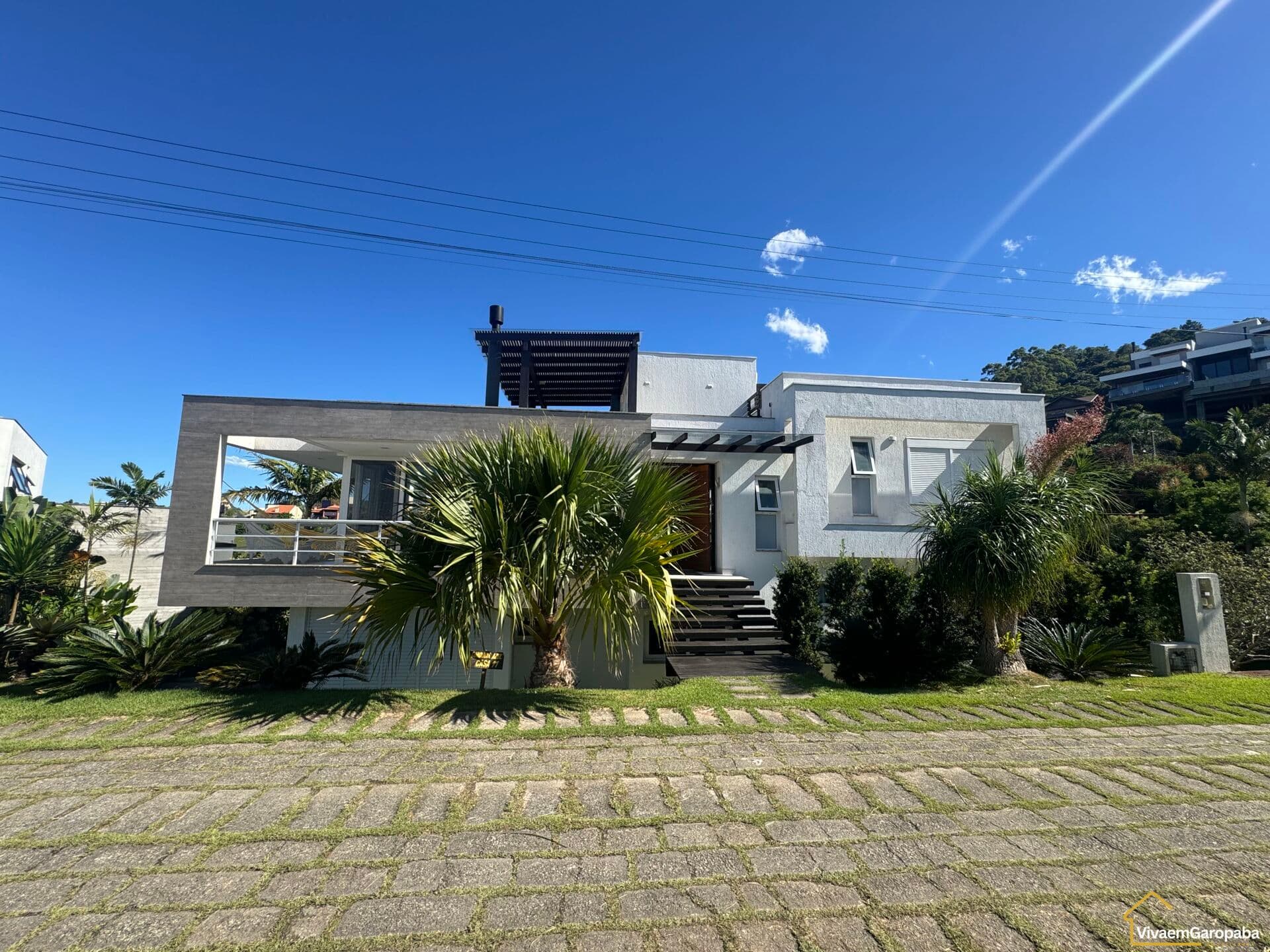 Casa alto padrão - Residencial Mar Azul