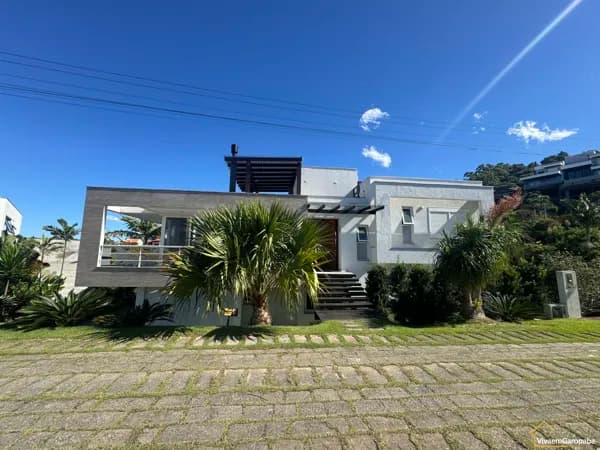 Casa alto padrão - Residencial Mar Azul