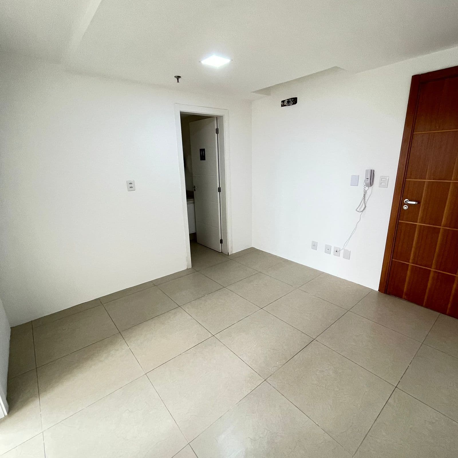 La Torre - Sala Comercial