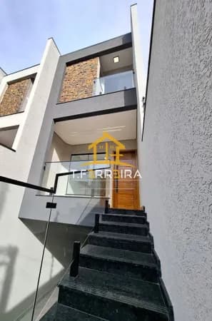 Lindo Sobrado Frontal com 03 belas suítes e 05 vagas na Penha de França!!!