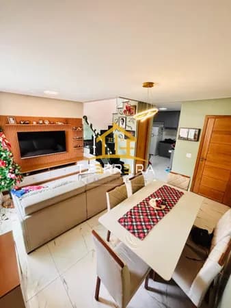 Condominio de Sobrado com 02 suítes e 02 vagas privativas na Vila Ré!!!