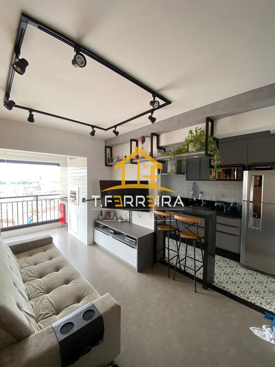 Lindo Apartamento com Terraço Gourmet, 02 dormitórios sendo 01 suíte e 01 vaga na Vila Matilde!!!