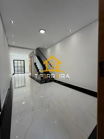 Sobrado Frontal com 03 dorm. sendo 01 suíte / Esp. Gourmet e 02 vagas na Penha!!!