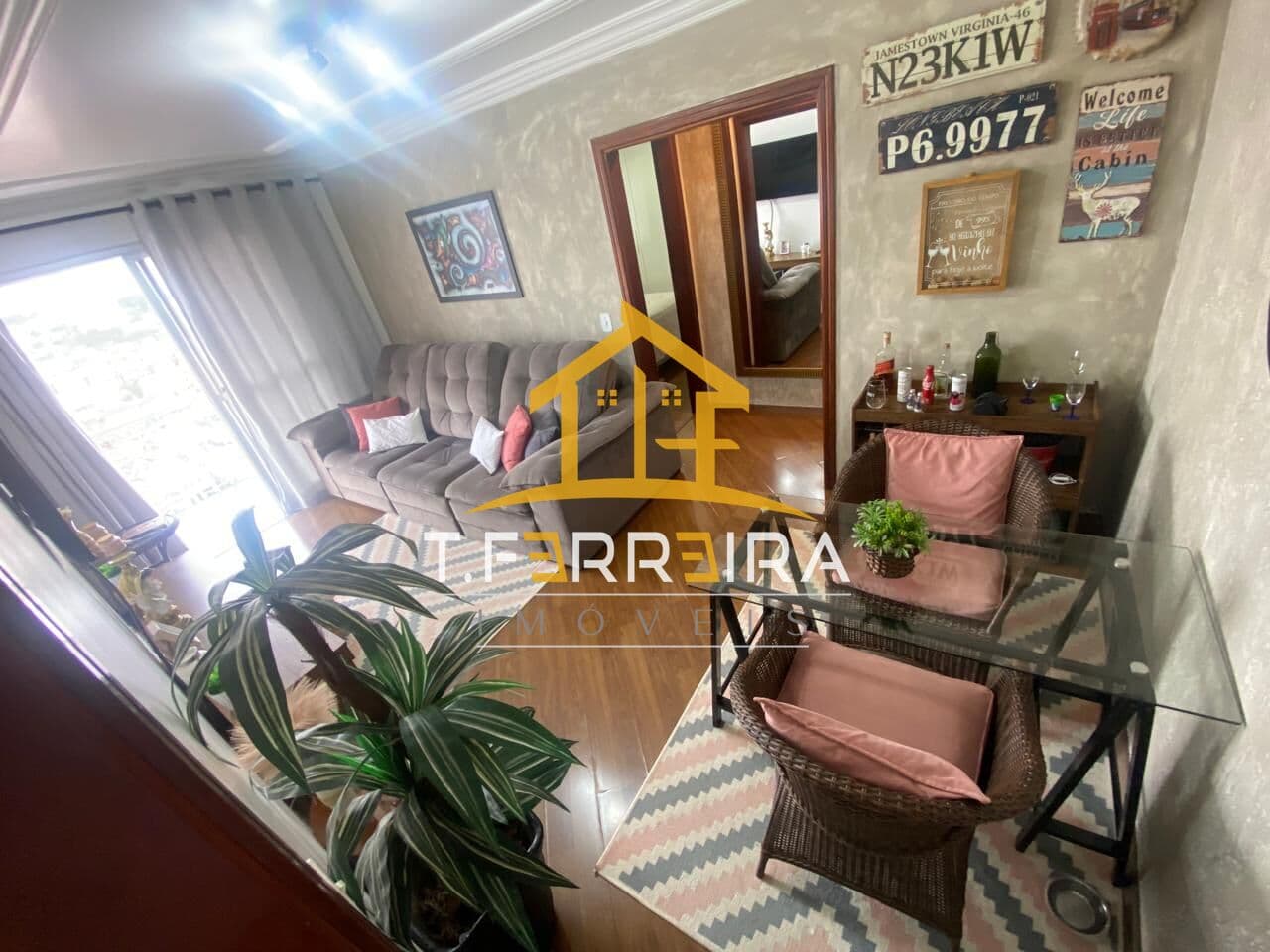 Lindo Apartamento com 02 dormitórios sendo 01 suíte e 01 vaga na Cangaíba!!!