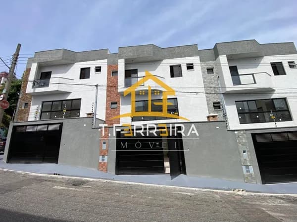 Sobrado Frontal na Chácara Califórnia no Tatuapé com 03 suítes e 03 vagas!!!