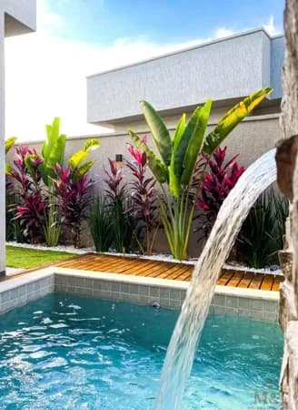 Casa térrea 4 suítes sendo 1 master no Terras Alpha 2 Senador Canedo