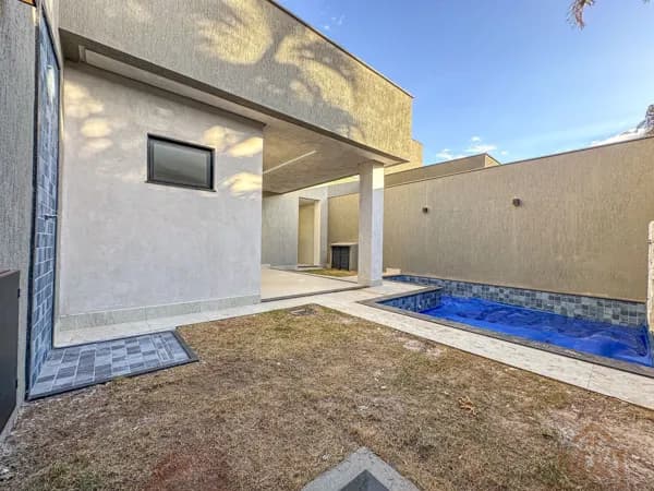 Sobrado de alto padrão com piscina, 4 quartos Jardim América