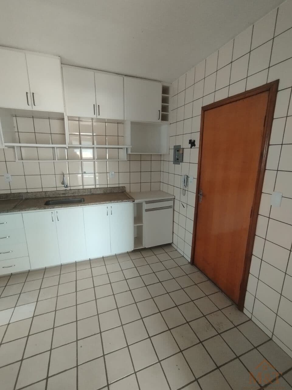 Apartamento 3 quartos sendo 1 suíte no Jardim América