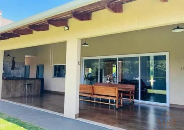 Chácara no Condomínio Águas da Serra em Hidrolândia GO