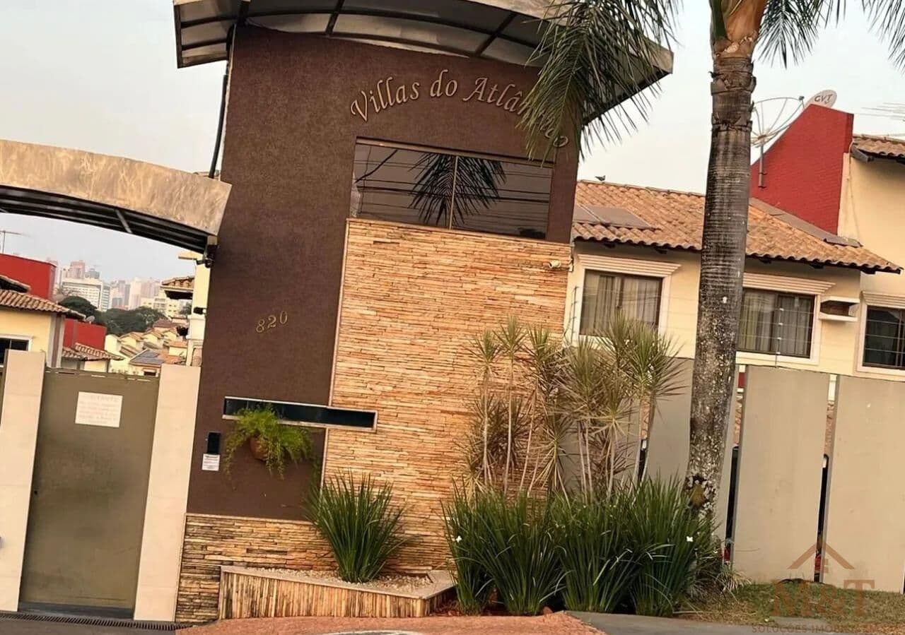 Casa de Condomínio em Goiânia - Jardim Planalto