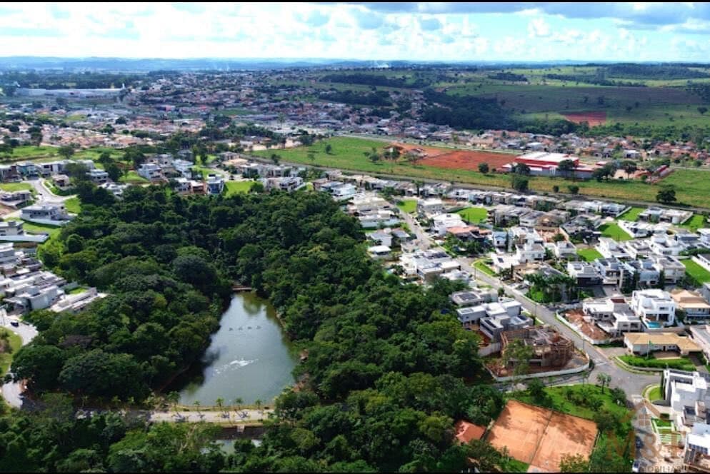 Casa Térrea no Condomínio do Lago com 3 suítes plenas