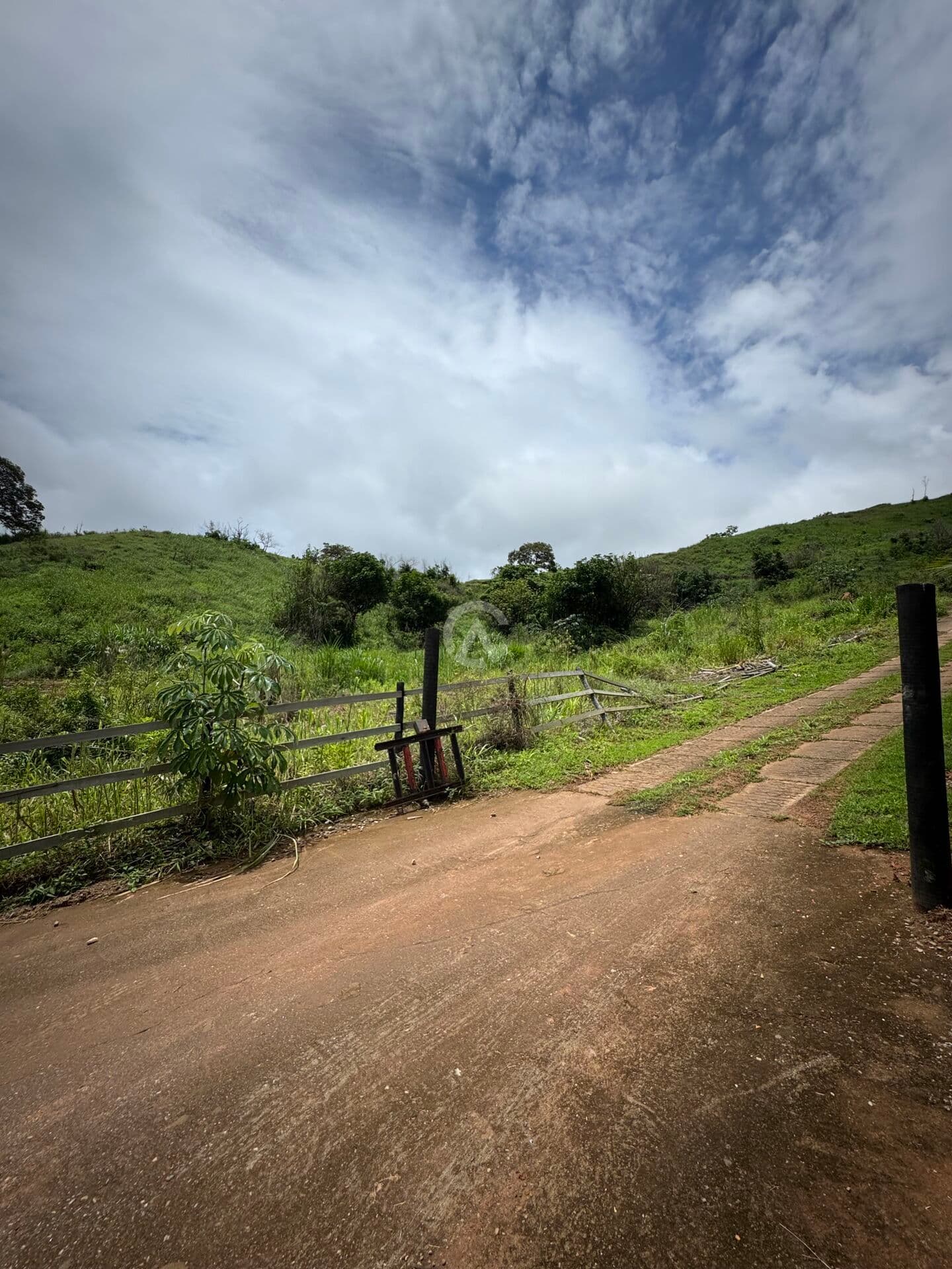 Fazenda/Sítios/Chácaras em Santana do Paraíso - Centro