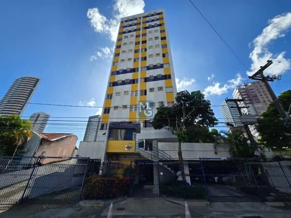 VENDO EXCELENTE APARTAMENTO NA MADALENA!