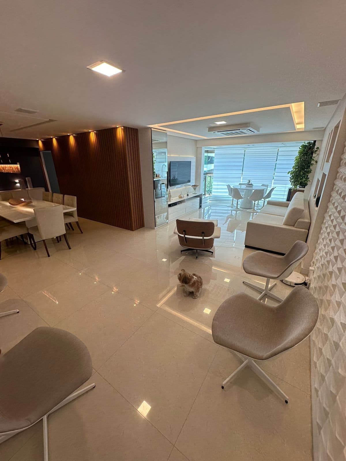 Apartamento 4 suítes Monteiro