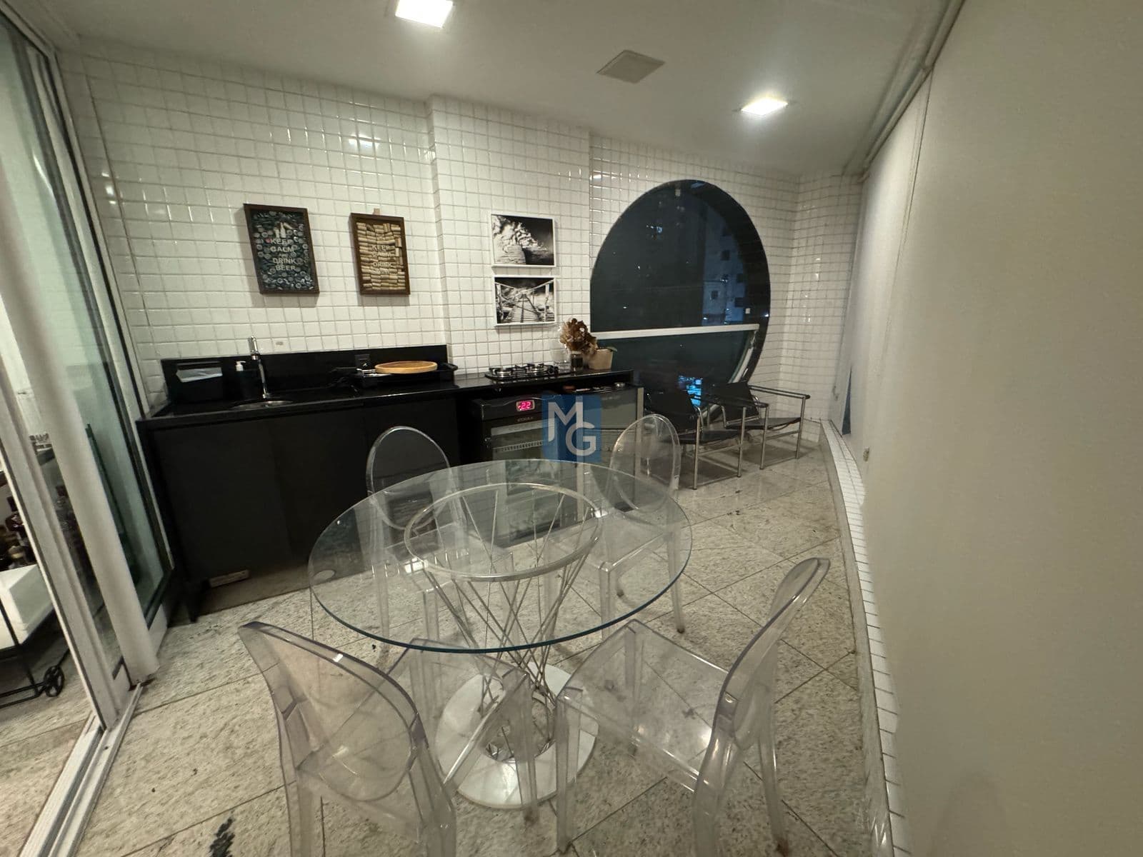 APARTAMENTO 3 SUITES CASA FORTE