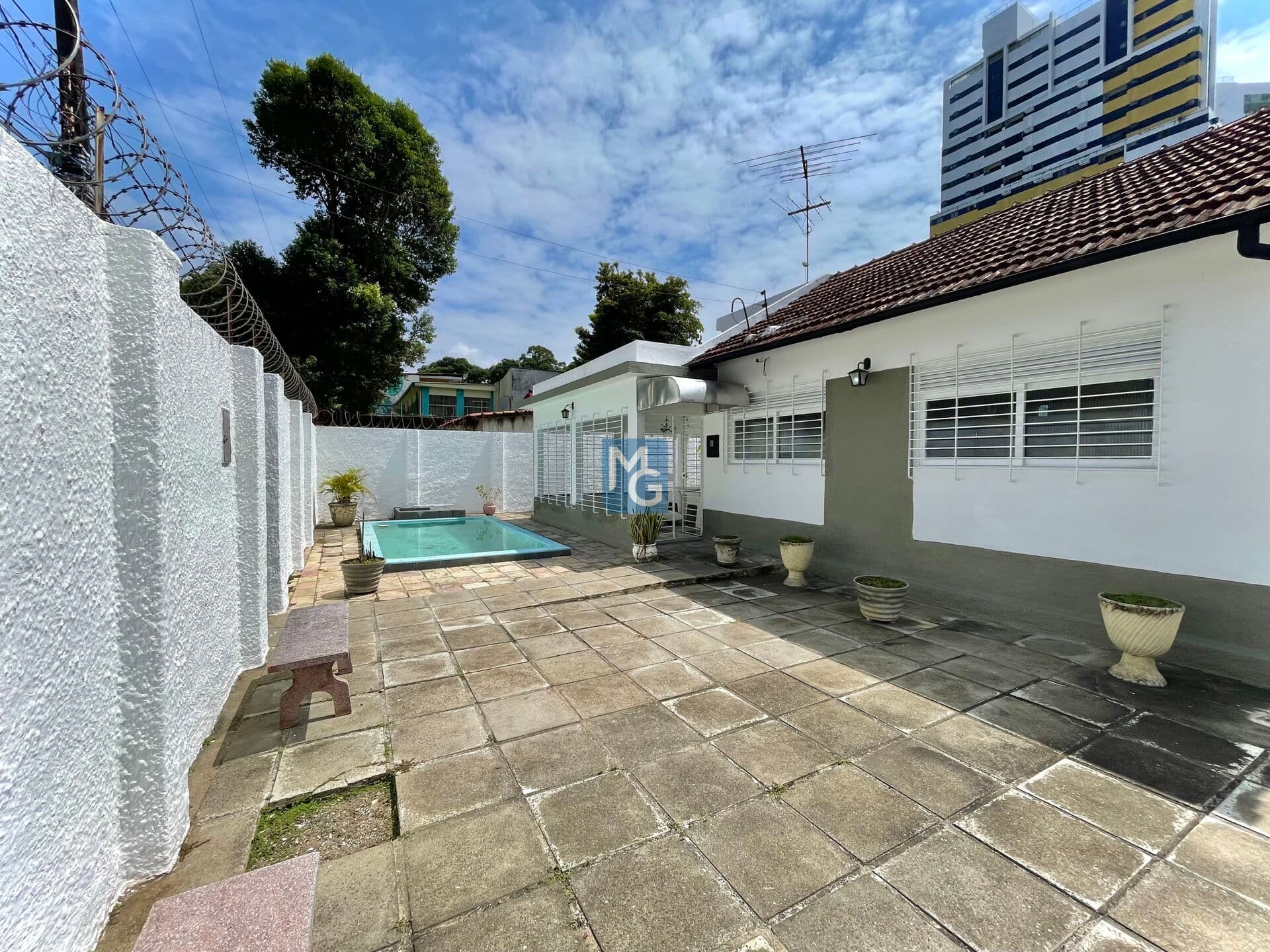 Casa 3 quartos na Encruzilhada