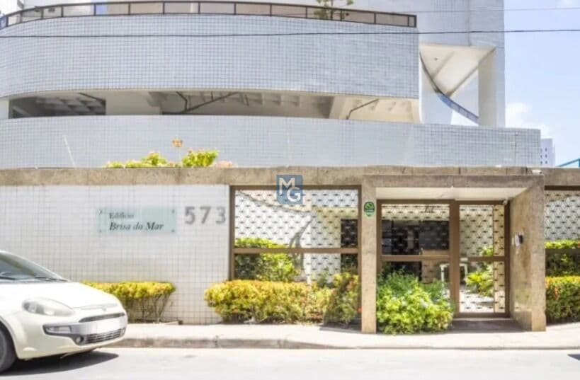 Apartamento com 3 Quartos e 2 banheiros à Venda, 136 m²