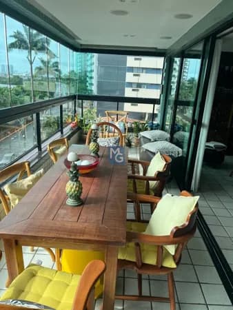 Apartamento Alto Padrão 4 Quartos na Ilha do Retiro
