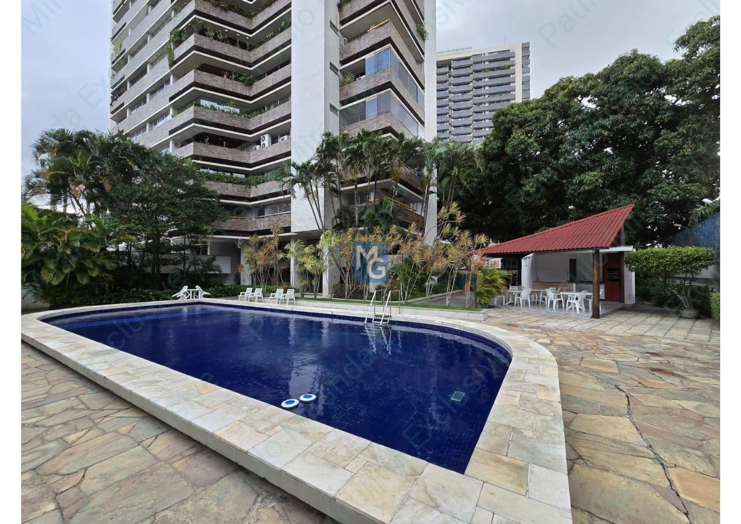Apartamento Alto Padrão em Apipucos