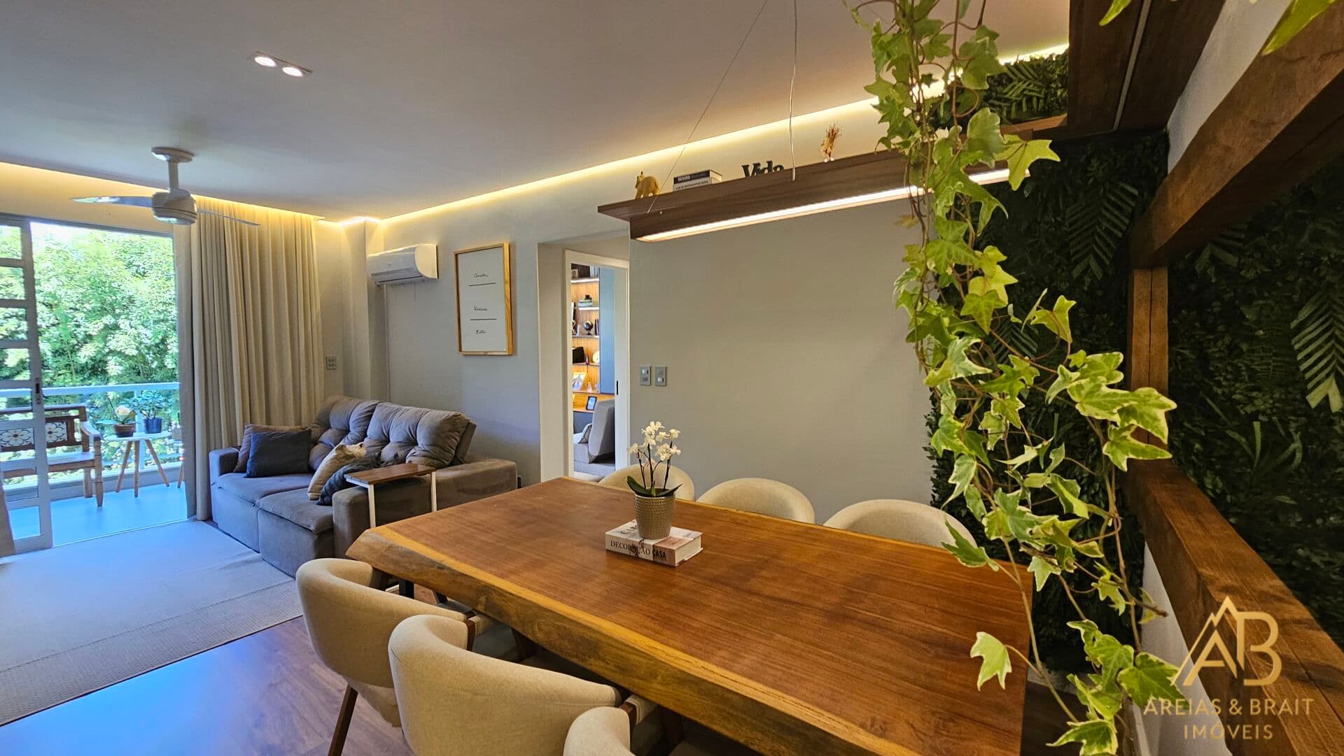Sofisticação e Conforto em Itaipava: Apartamento Reformado no Parque Asgard Residence