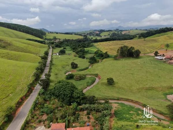 Fazenda/Sítios/Chácaras em Socorro - Centro