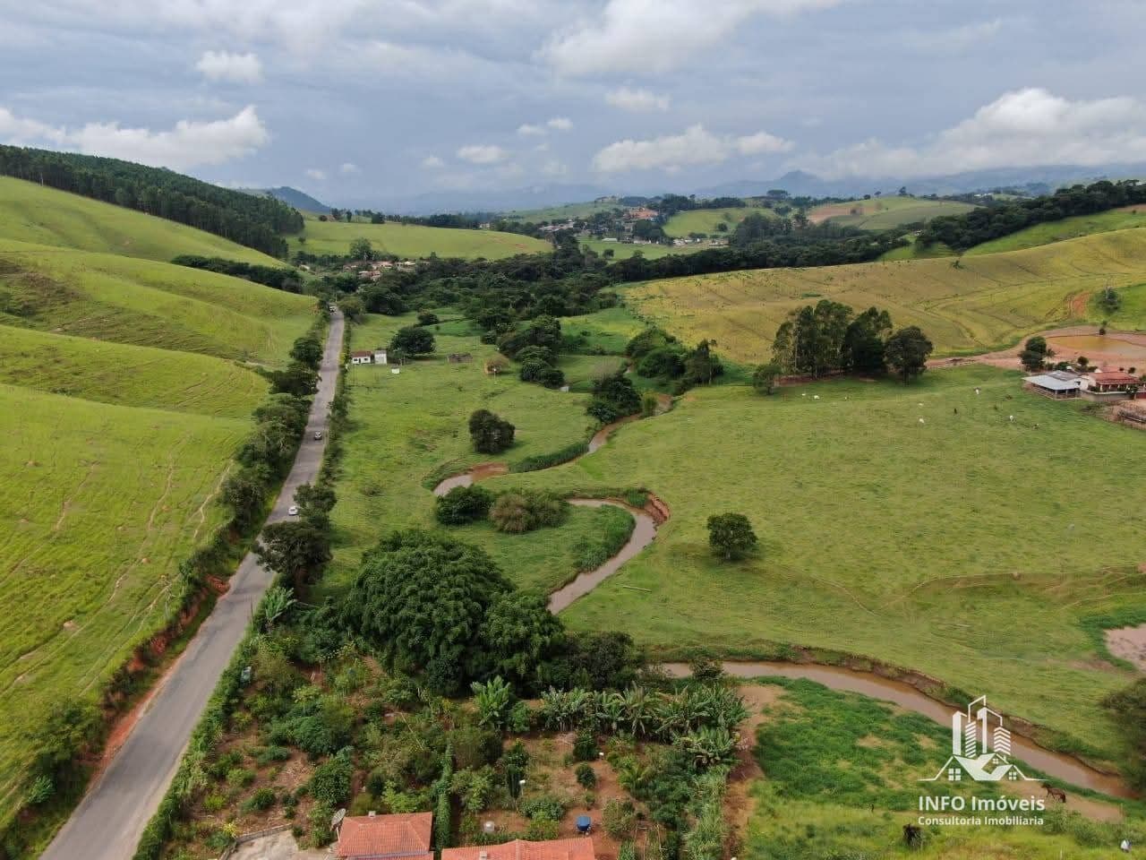 Fazenda/Sítios/Chácaras em Socorro - Centro