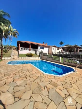Fazenda/Sítios/Chácaras em Pinhalzinho - Centro