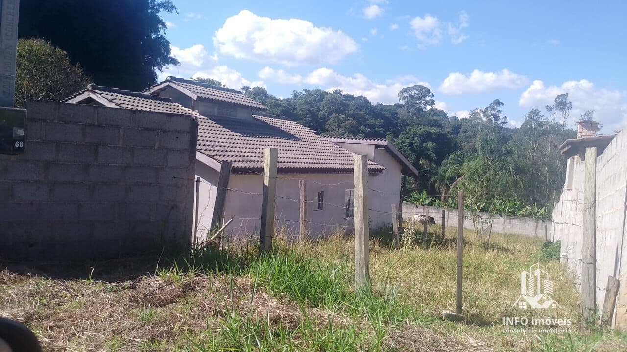 Fazenda/Sítios/Chácaras em Pinhalzinho - Centro