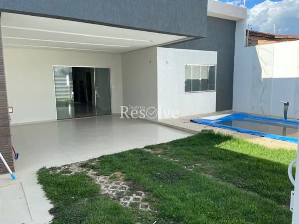 Casa alto padrão com piscina no Bairro Monte Castelo