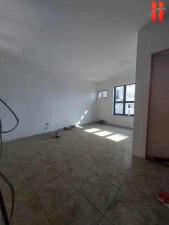 SALA COMERCIAL à venda com 27m² de esquina com a Av. Brigadeiro Lima e Silva no Jardim 25 de Agosto - Duque de Caxias/RJ