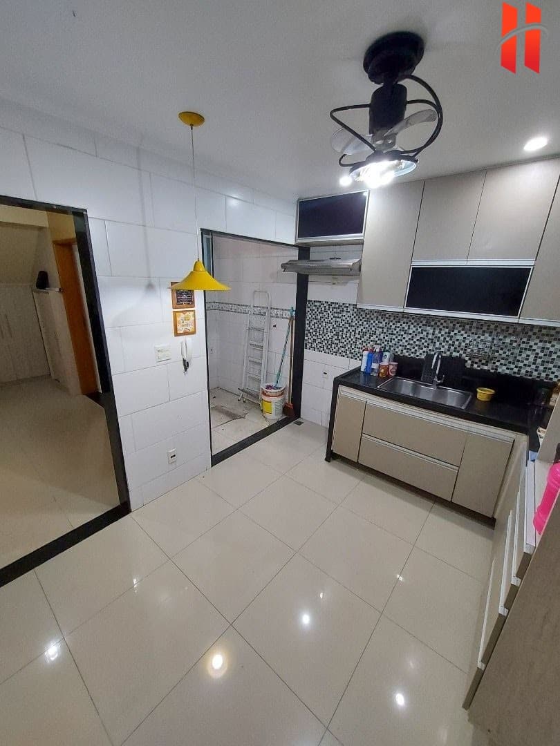Casa TRIPLEX com 260m² no Parque Duque - Duque de Caxias/RJ