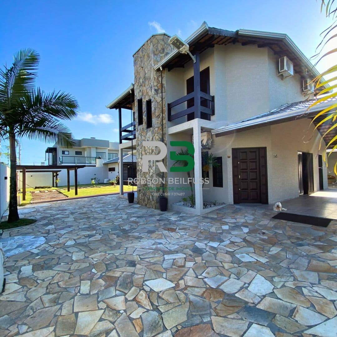 Casa Alto Padrão à Venda em Itapoá/SC