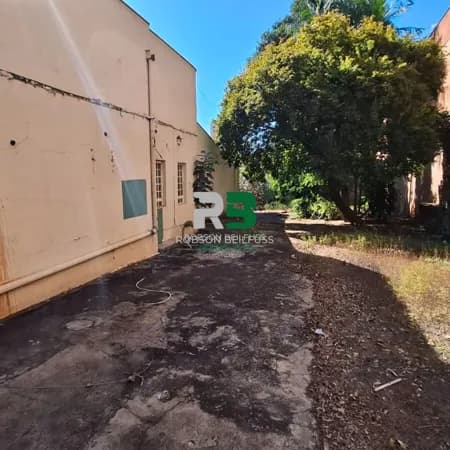 Terreno à Venda no Centro de Londrina
