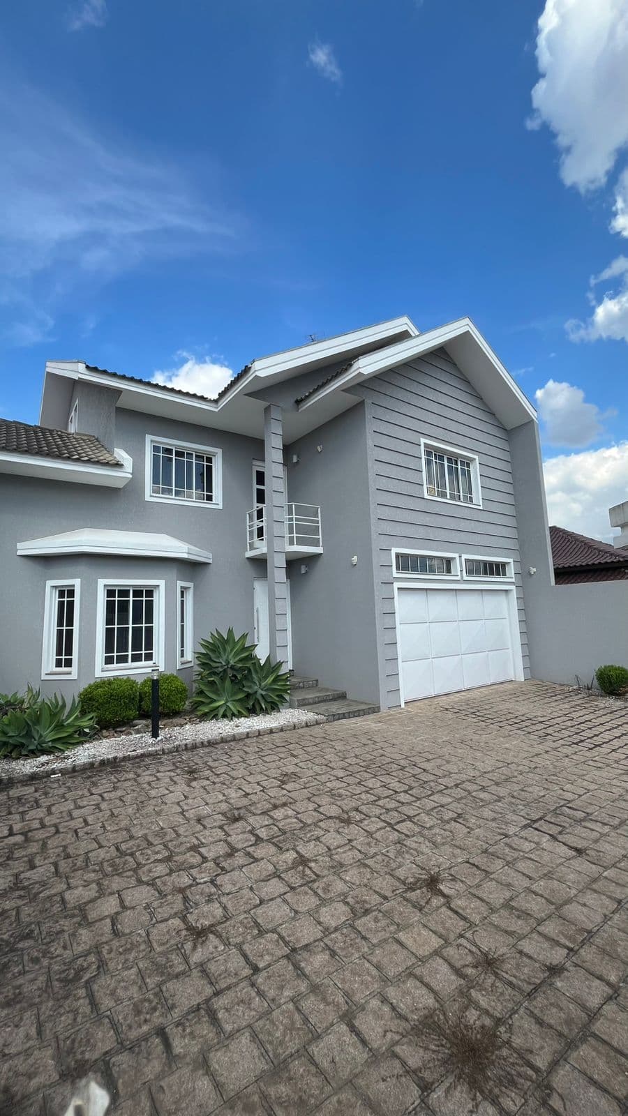 Casa Triplex em São Pedro, São José dos Pinhais/PR