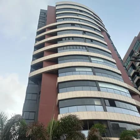 Apartamento de Alto Padrão no Edf. Grand Soleil 4 Quartos na Jatiúca