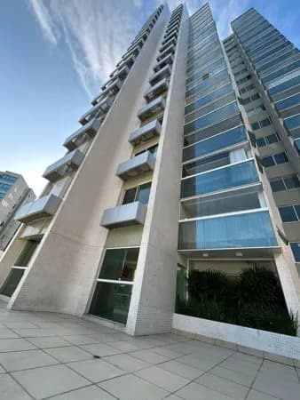 Apartamento de Alto Padrão no Edf. Solar Graciliano Ramos | 4 Quartos | 185 m² na Ponta Verde