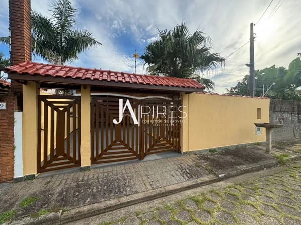 Casa térrea para locação em excelente localização!