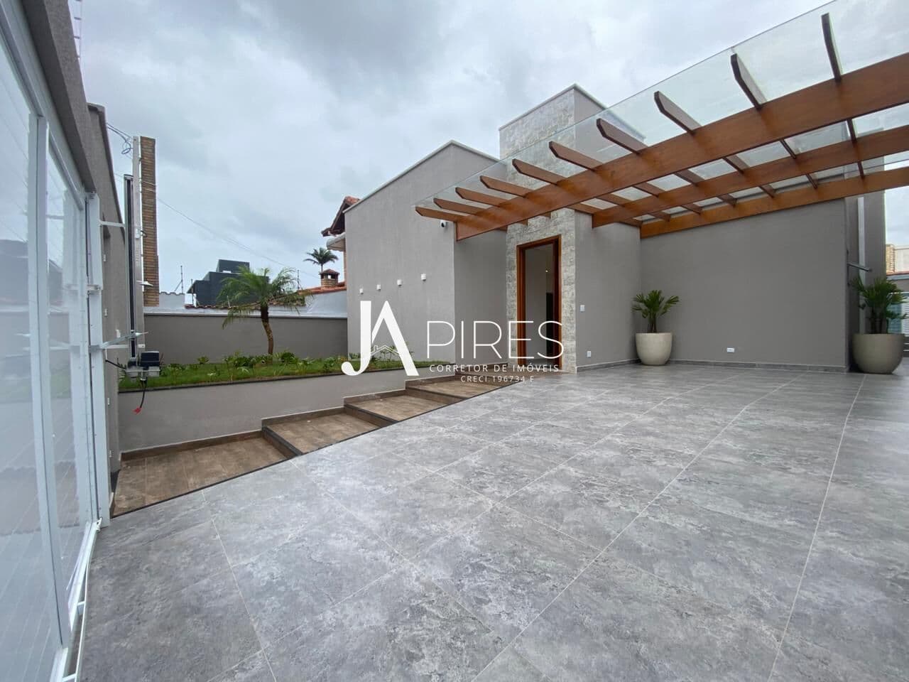 Casa Térrea Nova à Venda – Modernidade, Conforto e Sofisticação