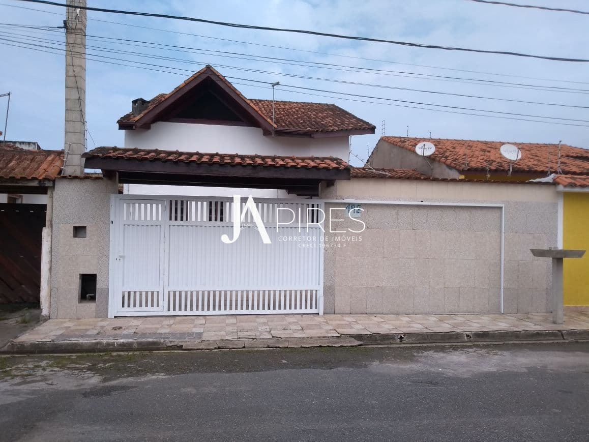 Casa Sobrado em Estância Balneária Belmira Novaes, Peruíbe/SP