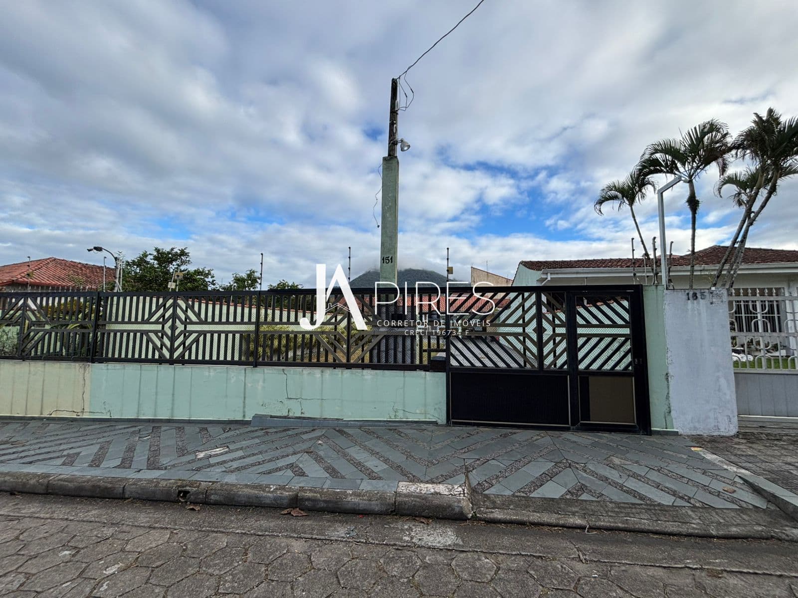 Casa Térrea à Venda – Excelente Oportunidade de Investimento