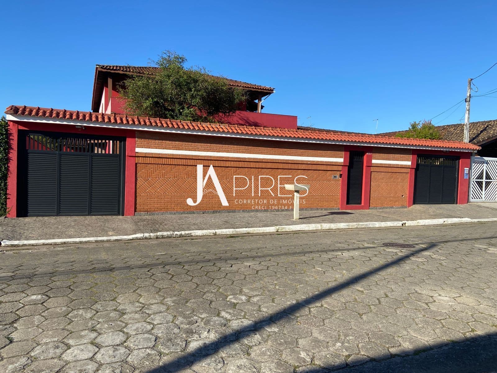 Residência Imponente de Alto Padrão – Amplitude, Sofisticação e Excelente Localização
