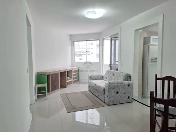 Apartamento Mobiliado com Garagem para Locação Anual no Pontal Norte em Balneário Camboriú