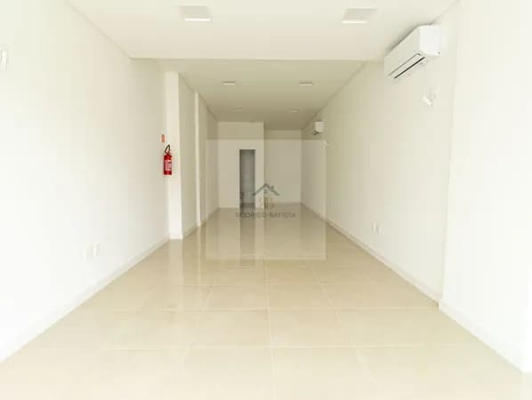 Sala comercial 47m² no Nações BC