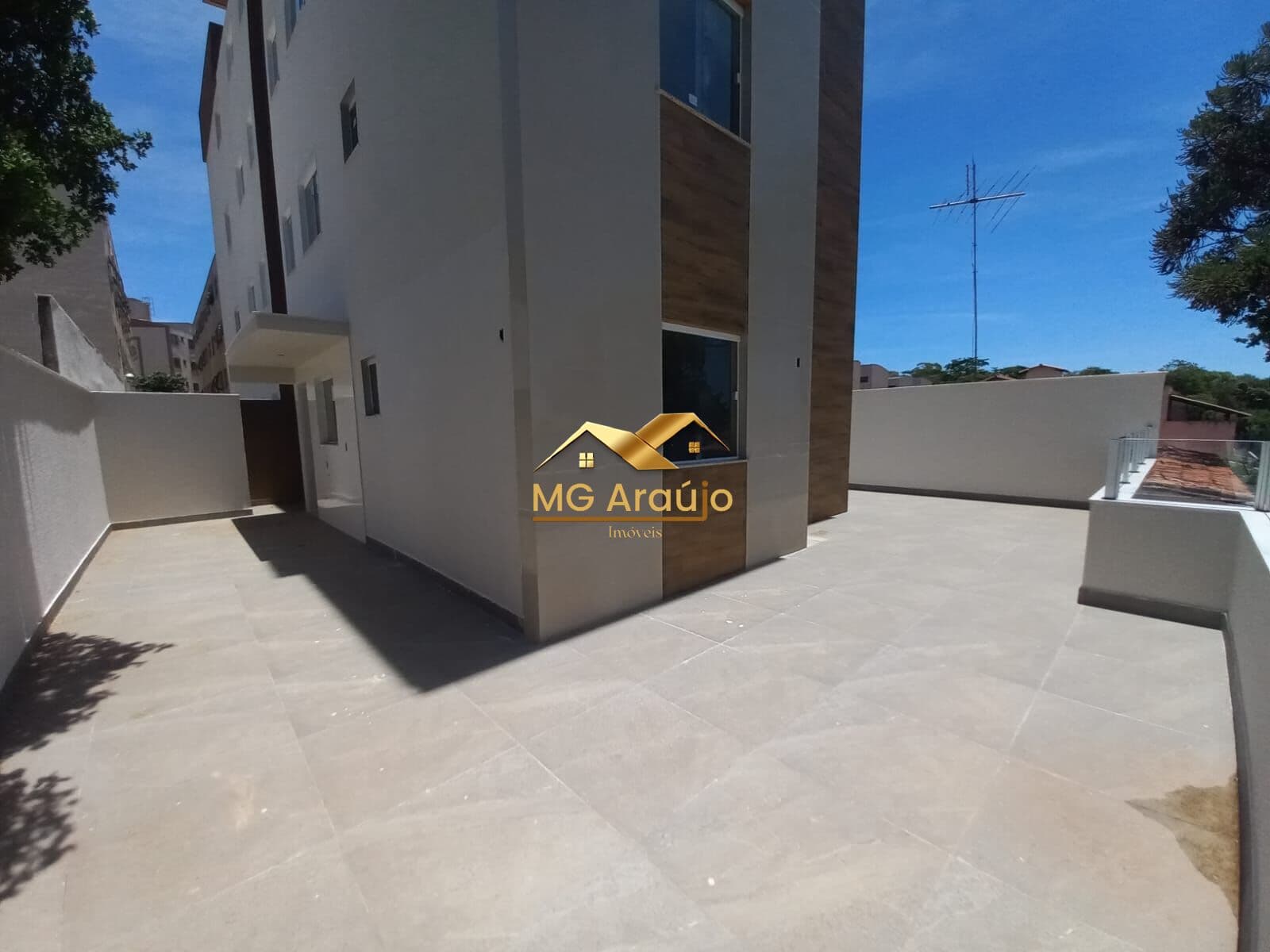 Apartamento Com área externa,02 Quartos, Candelaria, BH