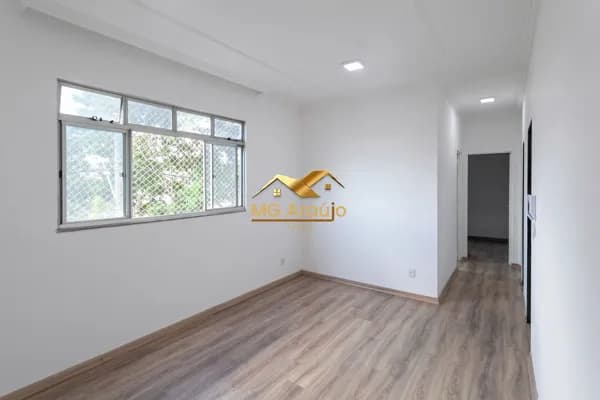 Apartamento Padrão, 03 Quartos, Heliópolis, BH.